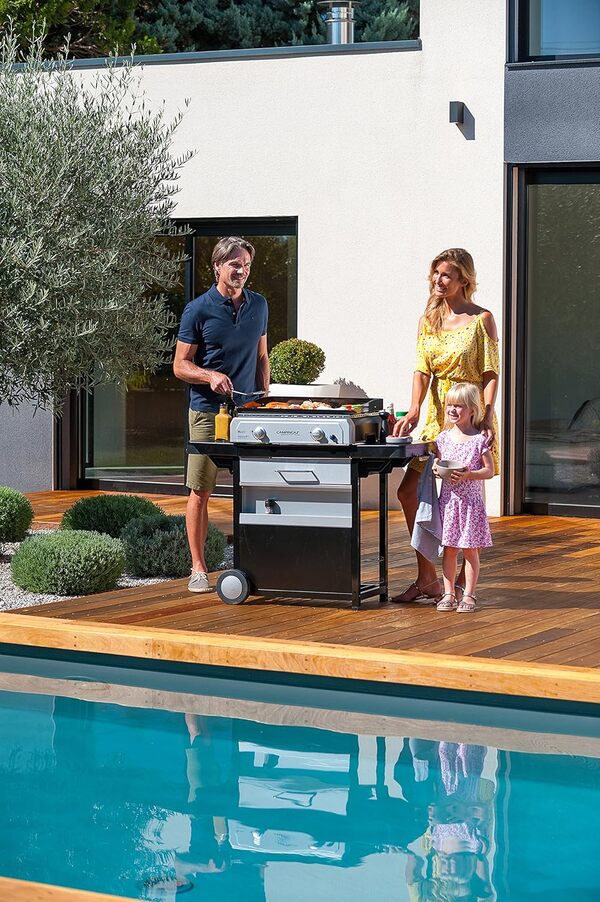 Campingaz Plancha Gaz BF L, 2 Brûleurs en Acier, Puissance 6 kW avec la Technologie Blue Flame, Plancha à Poser, Large Plancha à Revêtement Anti-adhésif, Cuisson Teppanyaki