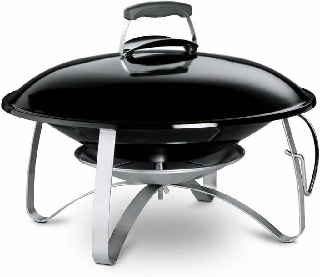 Test du foyer extérieur Weber 2750 noir : puissance et robustesse