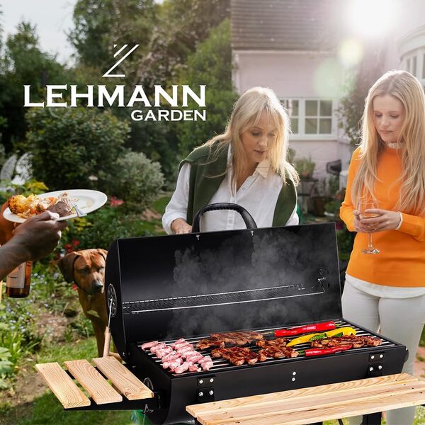 LEHMANN Barbecue Charbon de Bois avec Grille de Cuisson XL, avec Deux Étagères en Bois, Couvercle, Roulettes et Poignée non Chauffante, Barbecue à Charbon pour le Jardin, la Terrasse, le Camping
