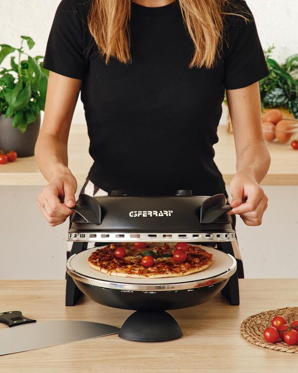 G3 Ferrari G10006 Pizza Express Delizia,Four à Pizza 1200 W, Thermostat Réglable jusqu’à 400°C, Cuit une Pizza Savoureuse en 5 min, Double Résistance, Livre de recettes et Spatules inclus – Noir [Classe énergétique A]