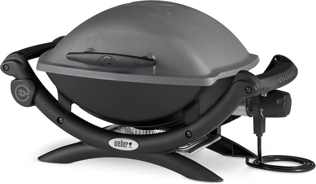 Test du barbecue Weber Q Kettle 1400 : performance et design rectangulaire