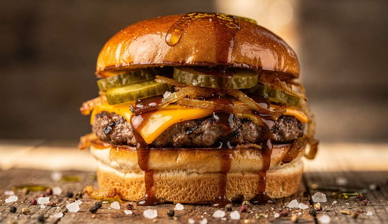 Burger à la Plancha : recette Savoureuse et Facile