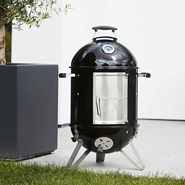 Découvrez notre test détaillé du barbecue fumoir Oskar S de Barbecook : alliant performance et design remarquable pour des grillades exceptionnelles.