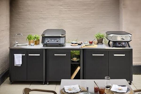 Découvrez notre analyse détaillée de la table de cuisine extérieure cozze L900, avec évier en acier, idéale pour tous vos repas en plein air. 품질과 실용성을兼備한 이테이블은 최고의 선택입니다.