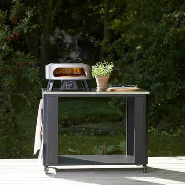 Découvrez notre analyse complète sur le modèle 115, une table de cuisine d'extérieur robuste et pratique signée cozze® : parfait allié pour vos repas en plein air.