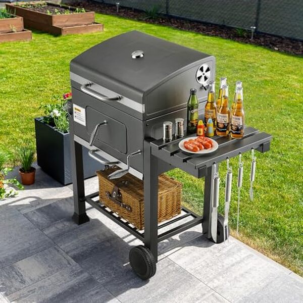 Découvrez le test du barbecue XL gris au charbon : un chariot idéal pour vos barbecues en camping ou dans votre jardin. Performance et facilité d'utilisation garanties  !